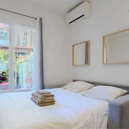 A 2 Min De La Promenade Des Apartman